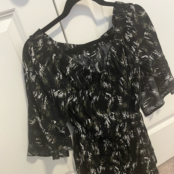 Express Romper - Picture 2 of 3